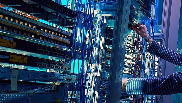 RÉSEAUX & INFRASTRUCTURE IT